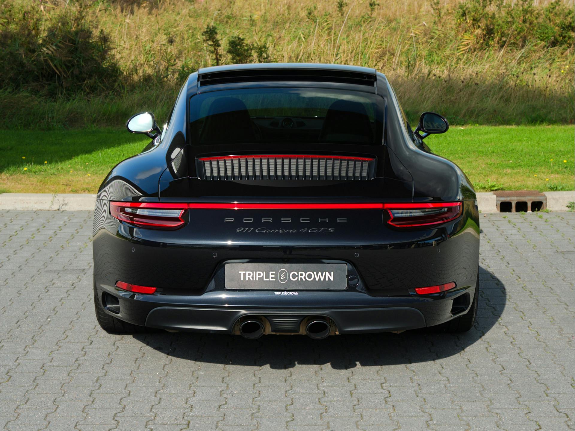Porsche 911 3.0 Carrera 4 GTS | Burmester
